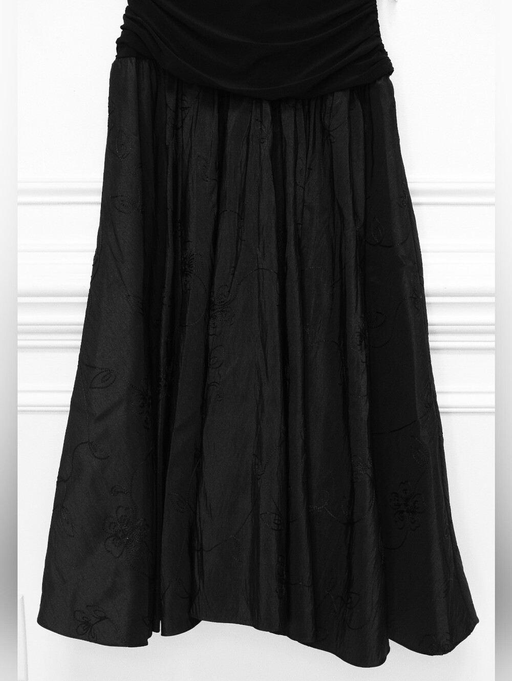 Vintage Black Ruched Drop Waist Floral Embroidered Dress Size 10 Y2K Whimsigoth - Picture 4 of 9